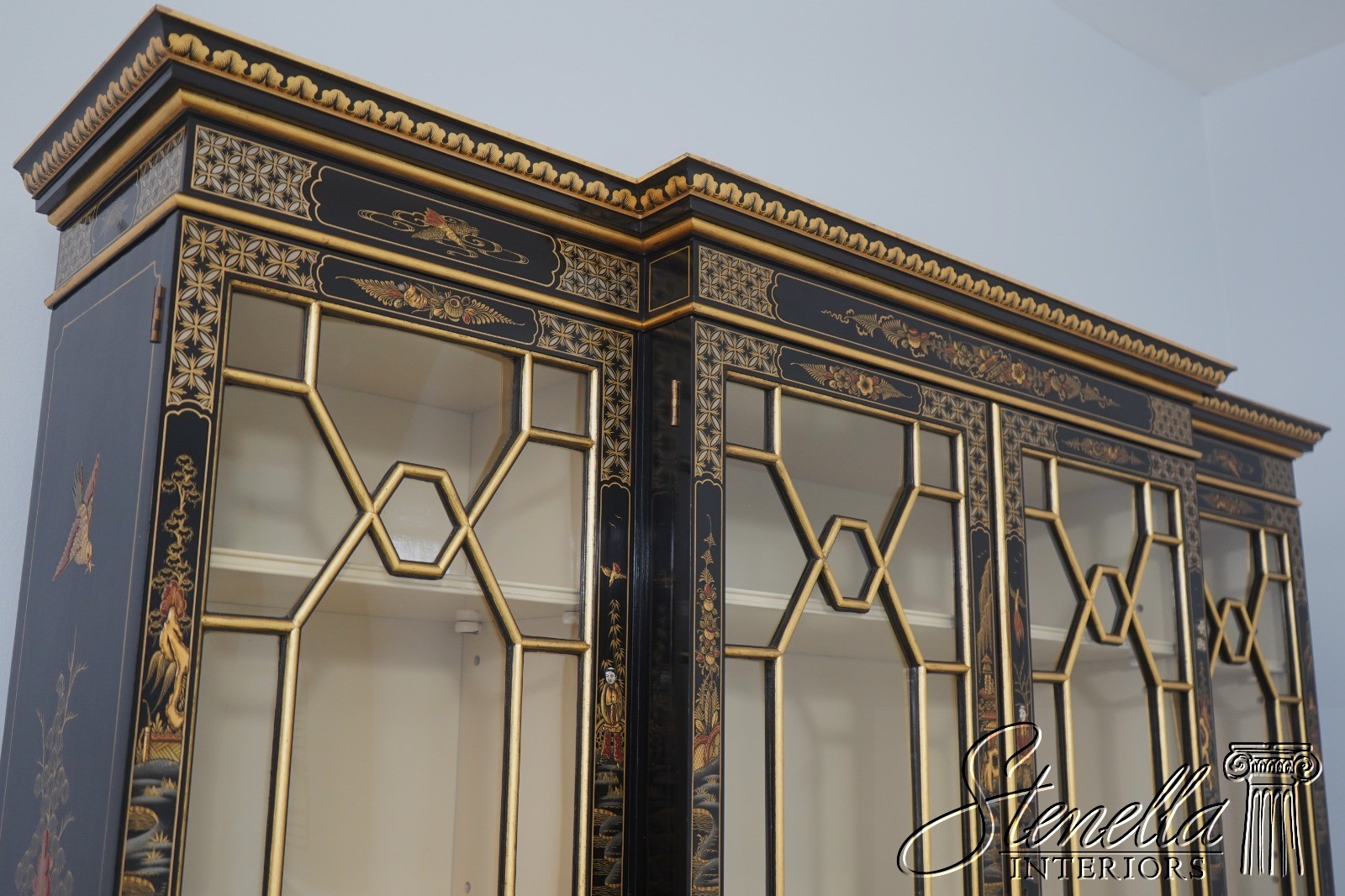 L71522: S. HILLIE English Made Chinoiserie Breakfront Bookcase