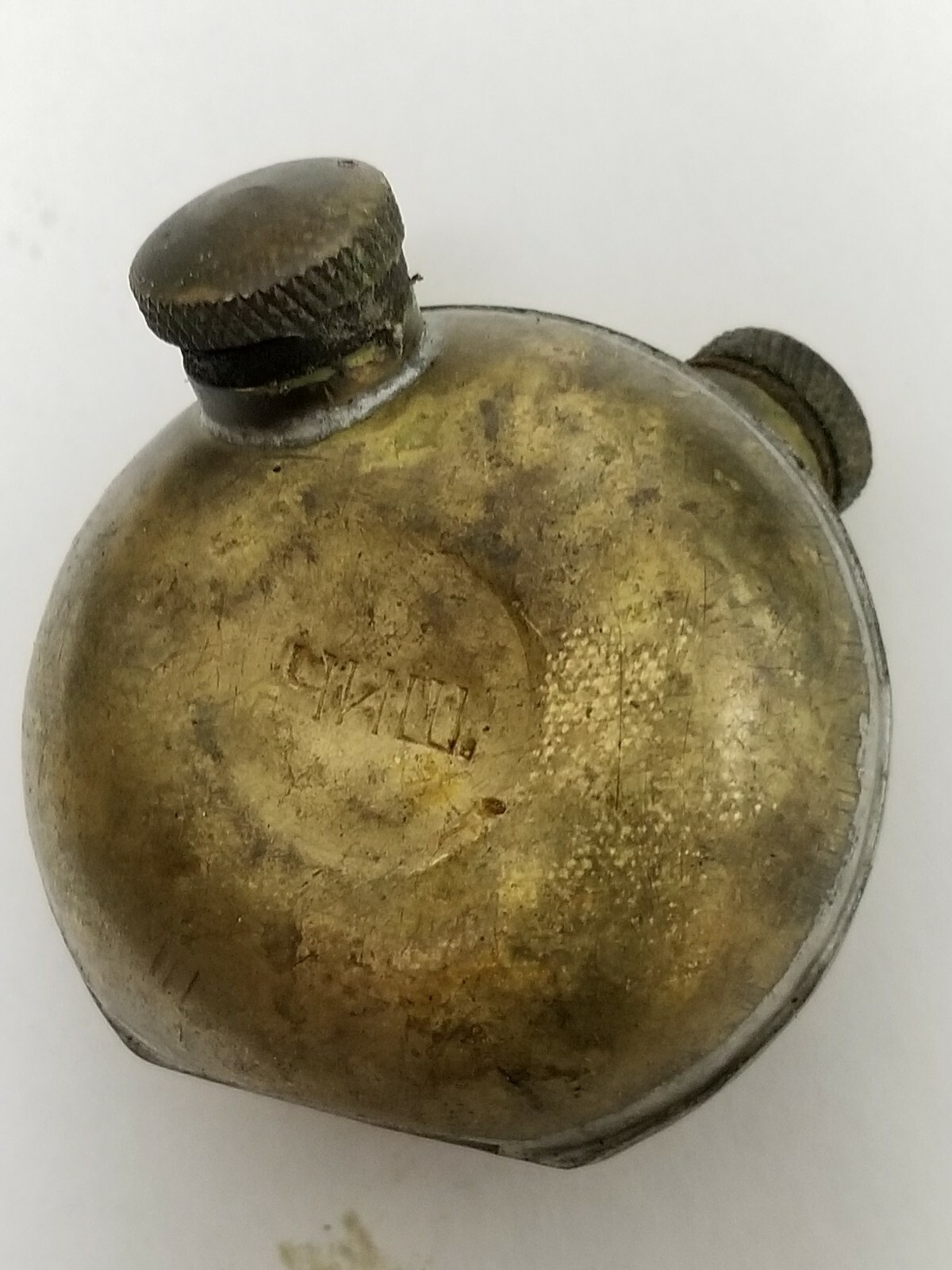 RUSSIAN WWII TURTLE STYLE BRASS OILIER. SET OF 2 PIECES.