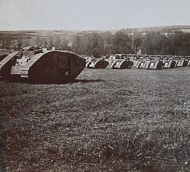 WW1 BRITISH - 40 BRITISH MARK V TANKS IN BETHUNE FRANCE -  STEREO PHOTO c1917