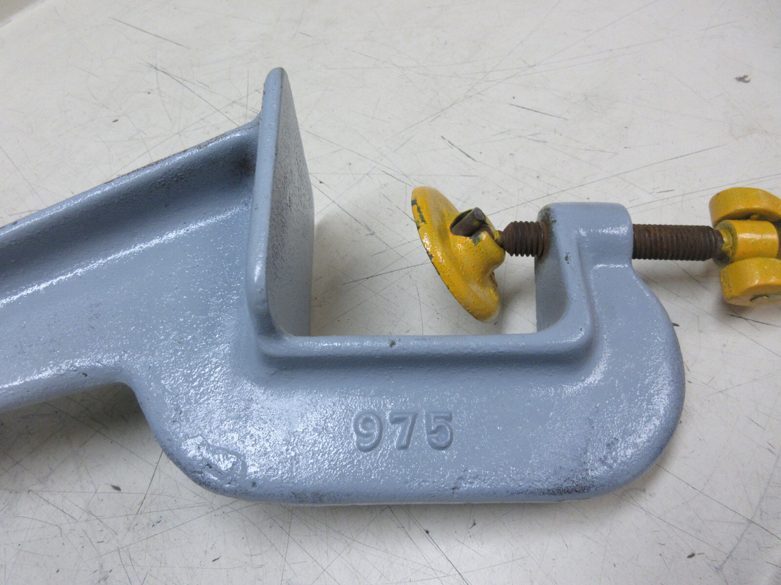 Pexto 0585H Sheet Metal Beading & Crimping Machine w/ Bench Mount Used