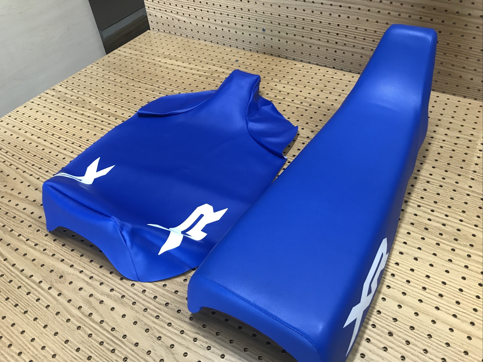 HONDA XR200R XR250R SEAT COVER 1984 TO 1985 MODEL (H*-269)