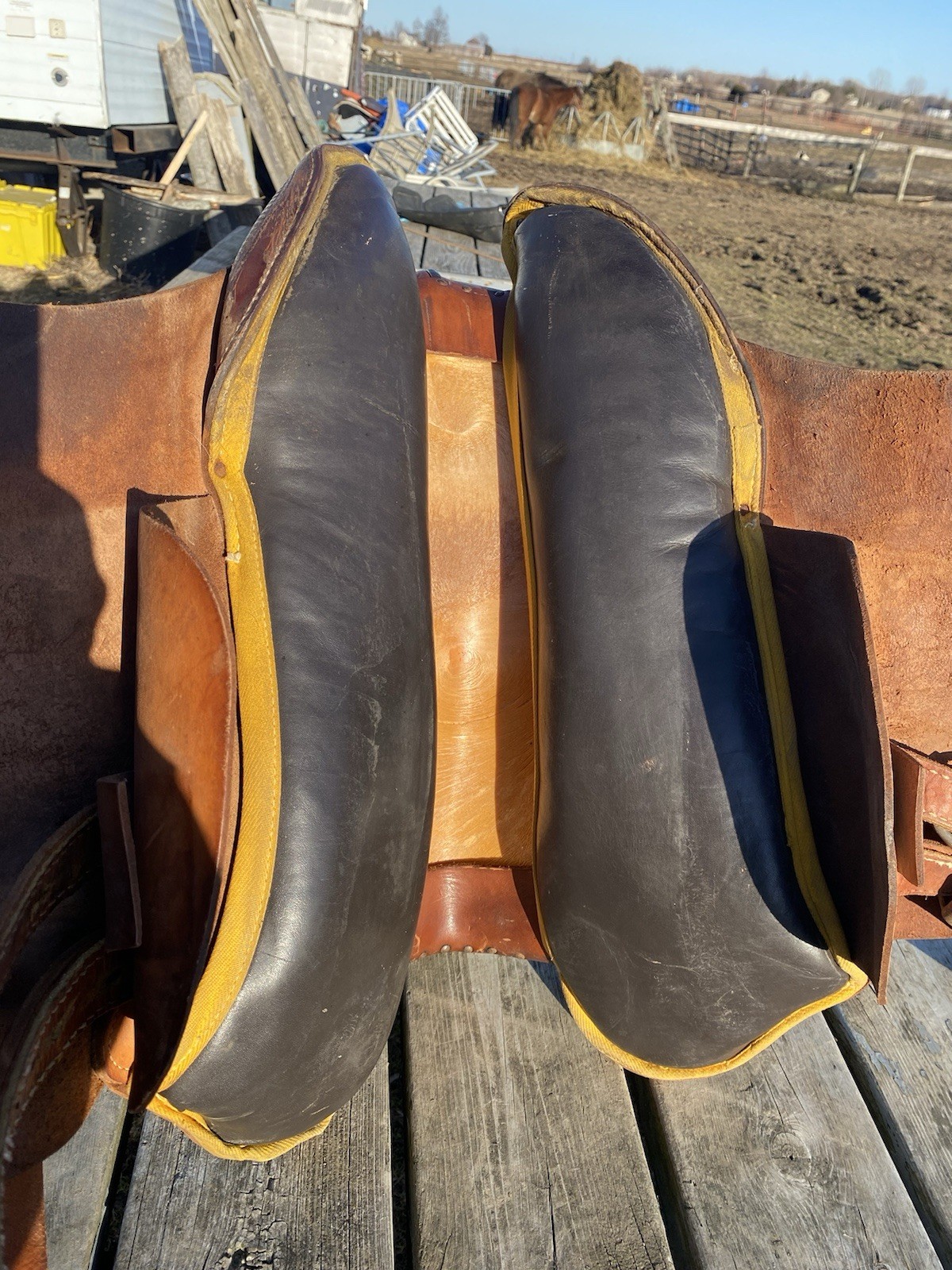 Used 17.5" Renegade Buena Vista gaited horse plantation saddle