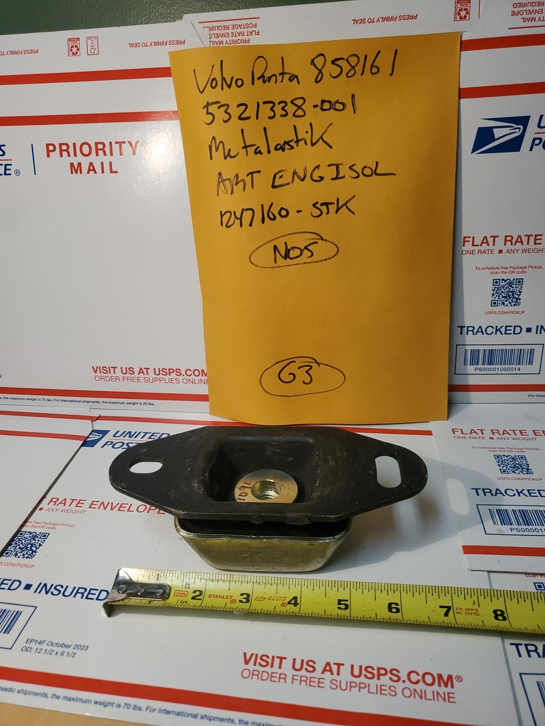 VOLVO PENTA TMD 22 ENGINE ISOLATER/ MOUNT #858161/846765 5321338-001 NEW, G2