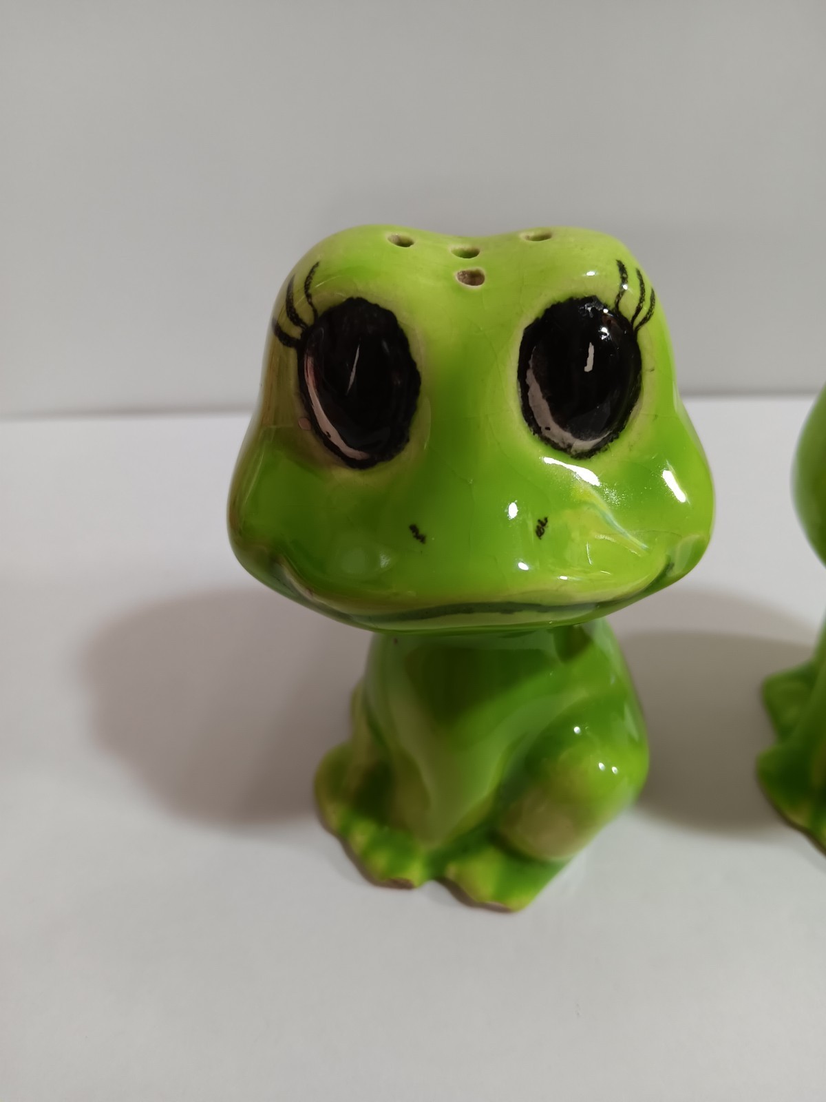 VTG NEIL THE FROG SALT & PEPPER SHAKERS CERAMIC 1970'S SET SEARS AND ROEBUCK!!!