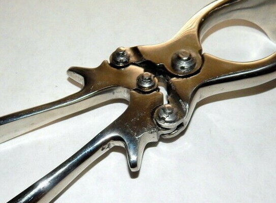 Stainless Steel Bloodless Livestock Castrating Forceps