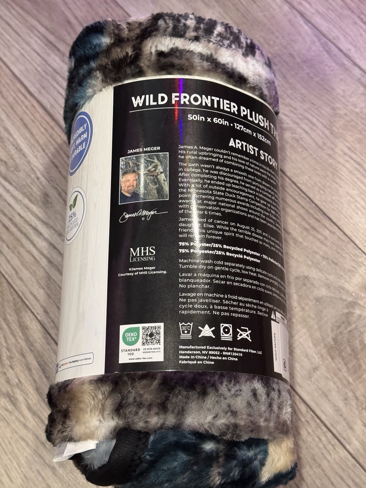 Wild Frontier 50”x 60” Wilderness Wolf Pack Plush Throw Blanket NEW