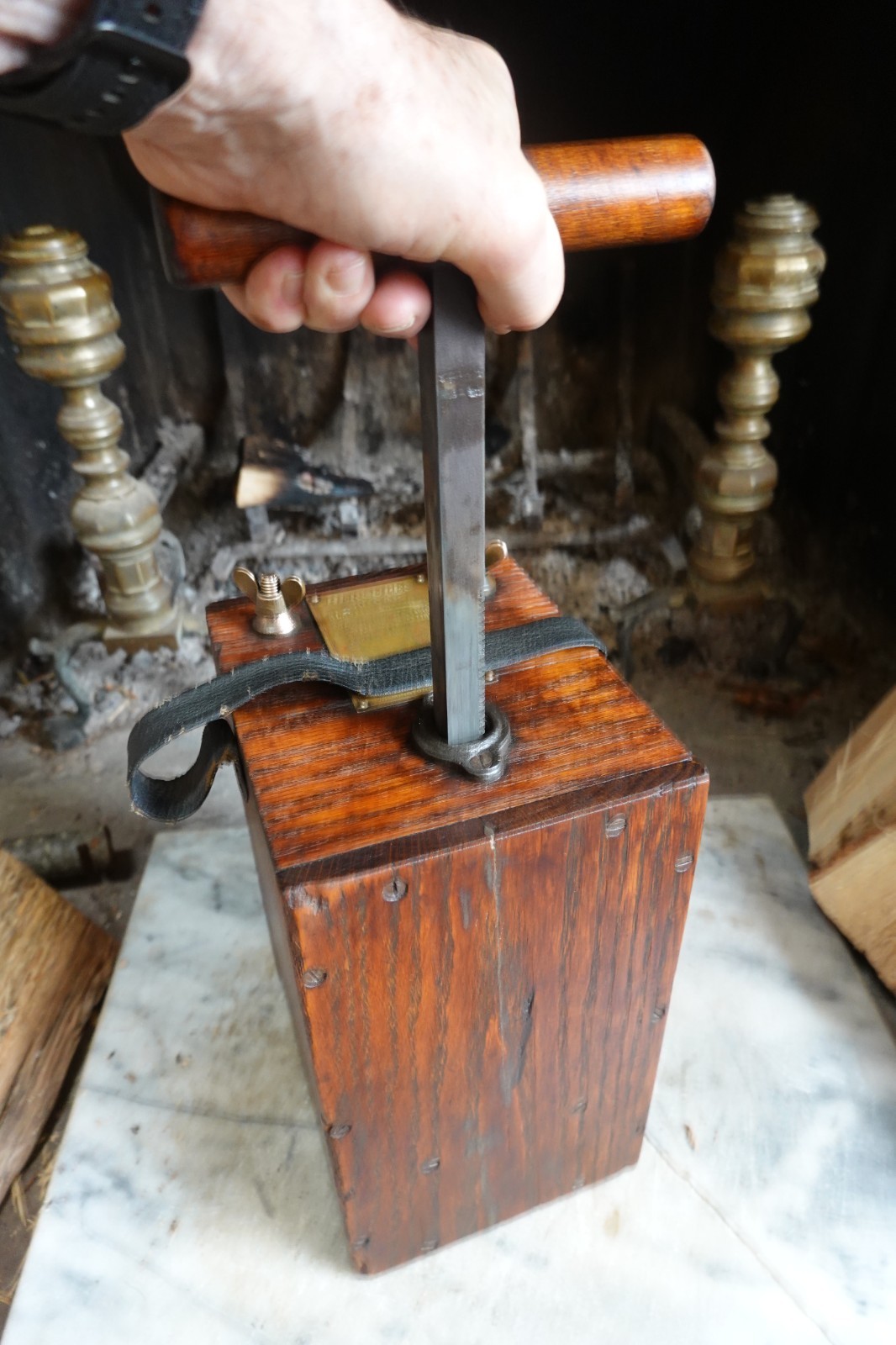 Antique "HERCULES" 30 CAP BLASTING MACHINE Dynamite Detonator Plunger Box