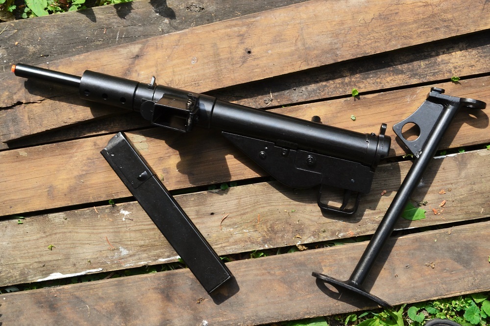 British Sten MK II 9mm Submachine Gun - Enfield - UK WWII - Prop - Denix Replica