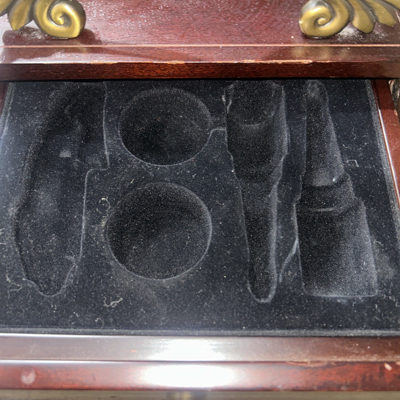 The Bombay Company 3 Wine Bottle Rack Holder Cherry Wood & Brass