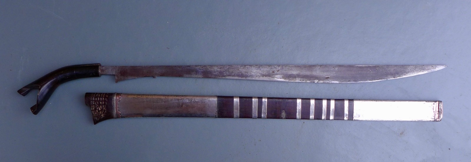Nice and good Quality Karo Batak sword Indonesia Sumatra 19th. century no mandau
