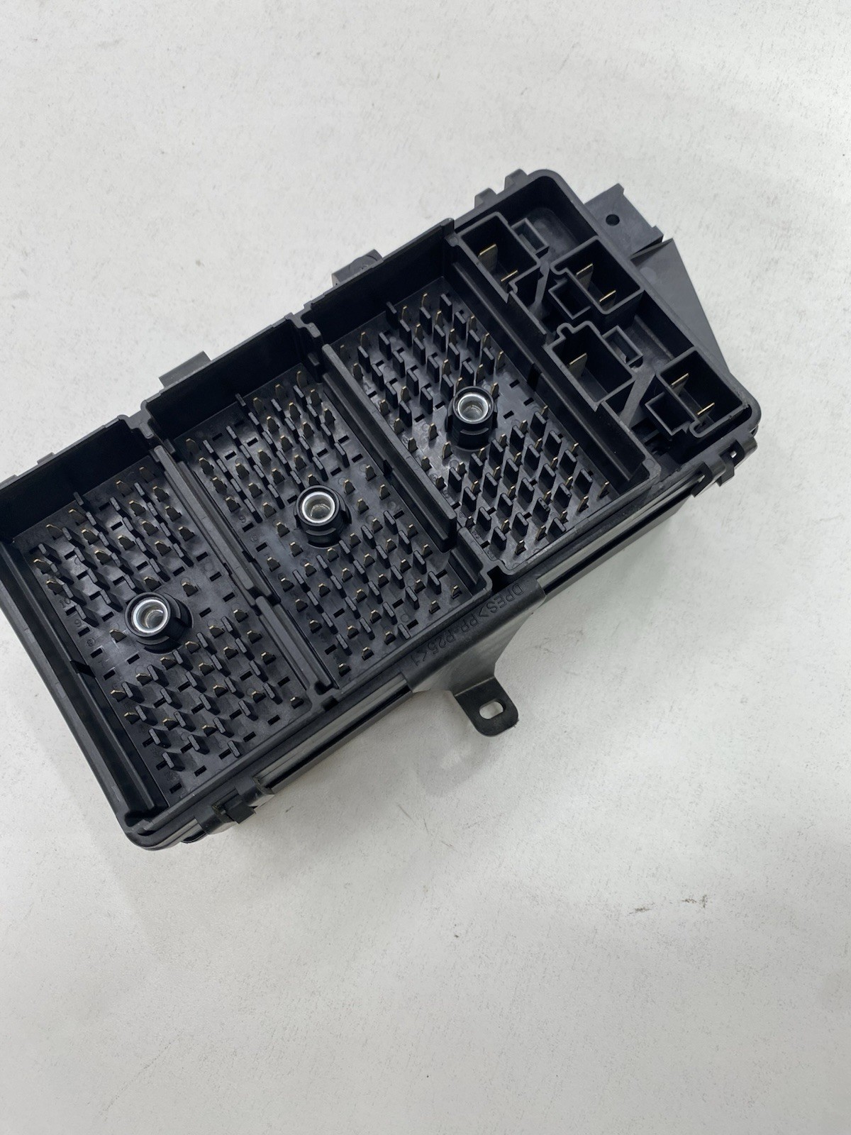 1998 Chevrolet Corvette Passengers Side Floor Fuse Box 12193837 OEM