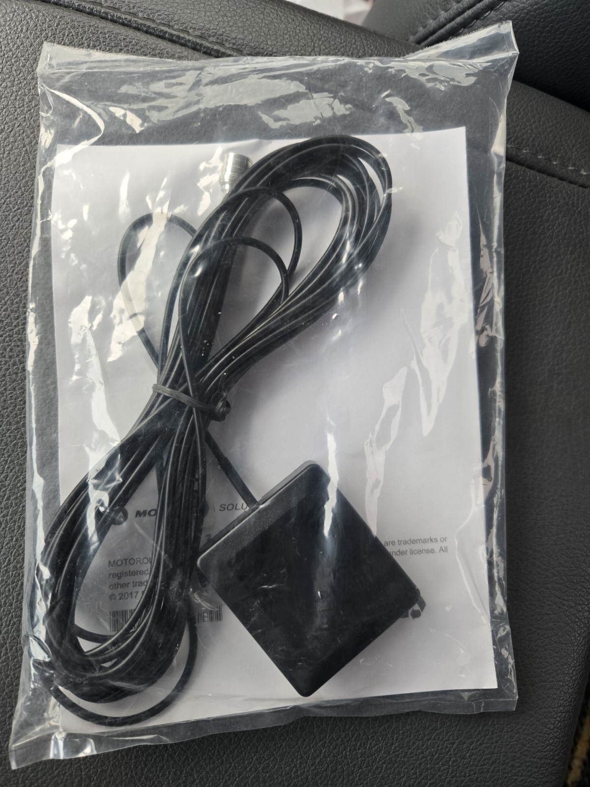 Motorola PMAN 4109A Covery GNSS Window Mount Antenna