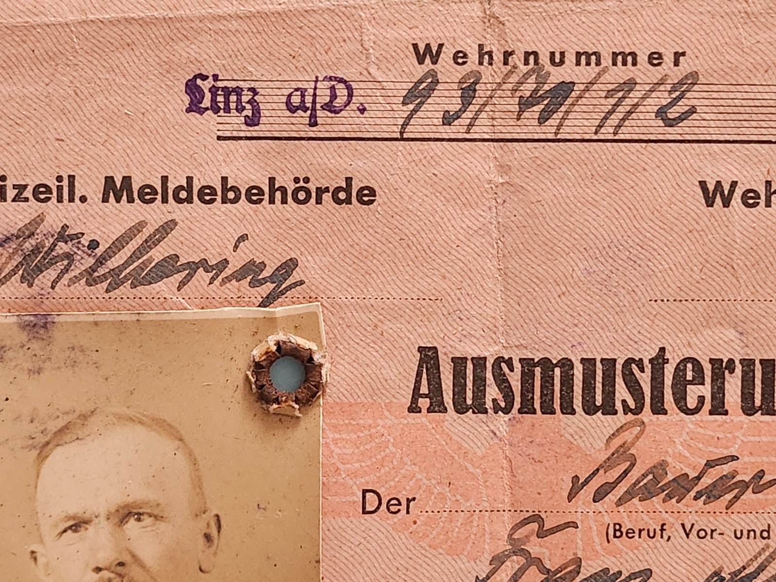 WW2 Germany. Ausmusterungsschein (Discharge Certificate)