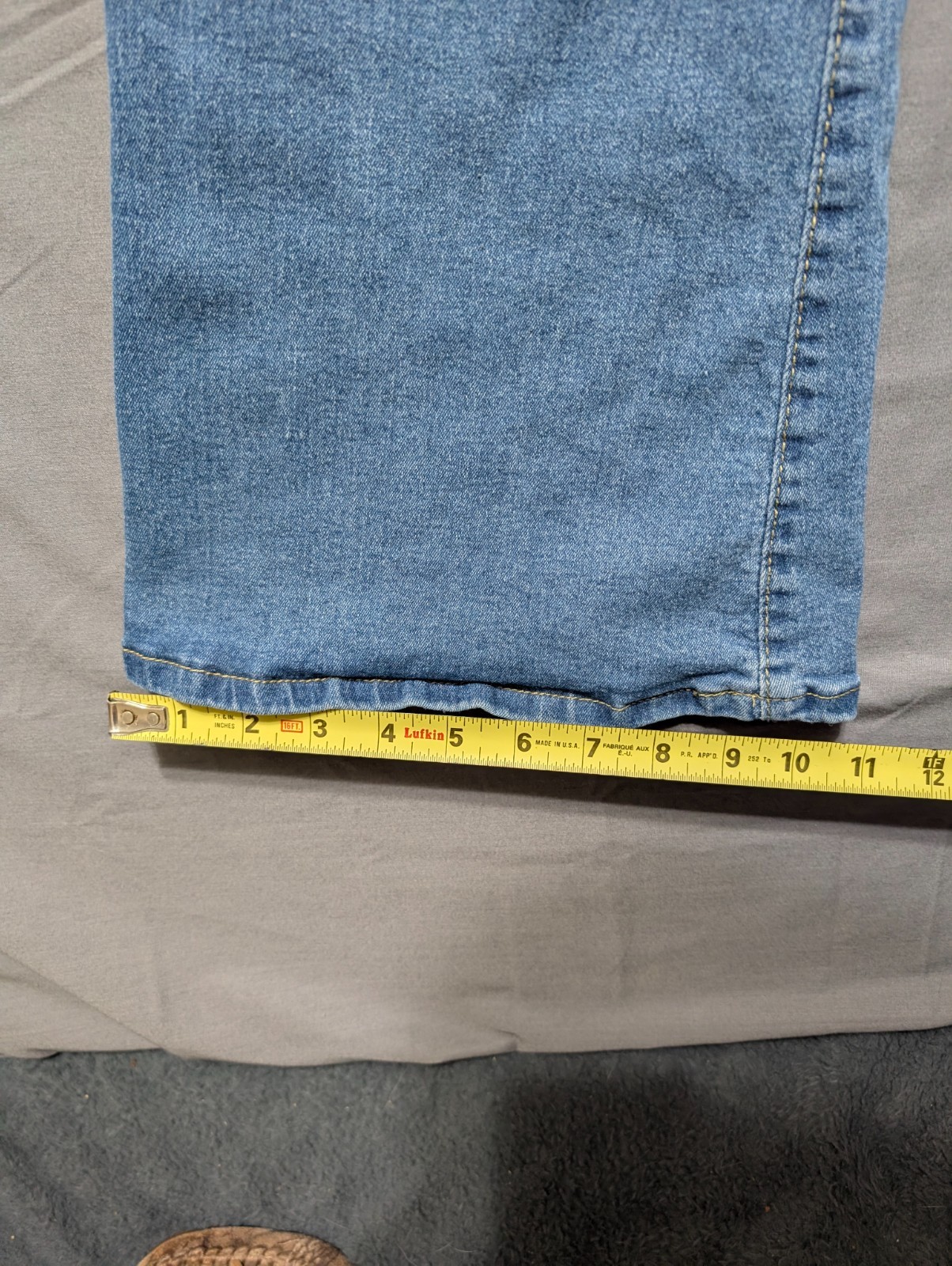 High Rise Flare Jeans with Floral Embroidery - Women’s Large - Y2K Stretch Denim