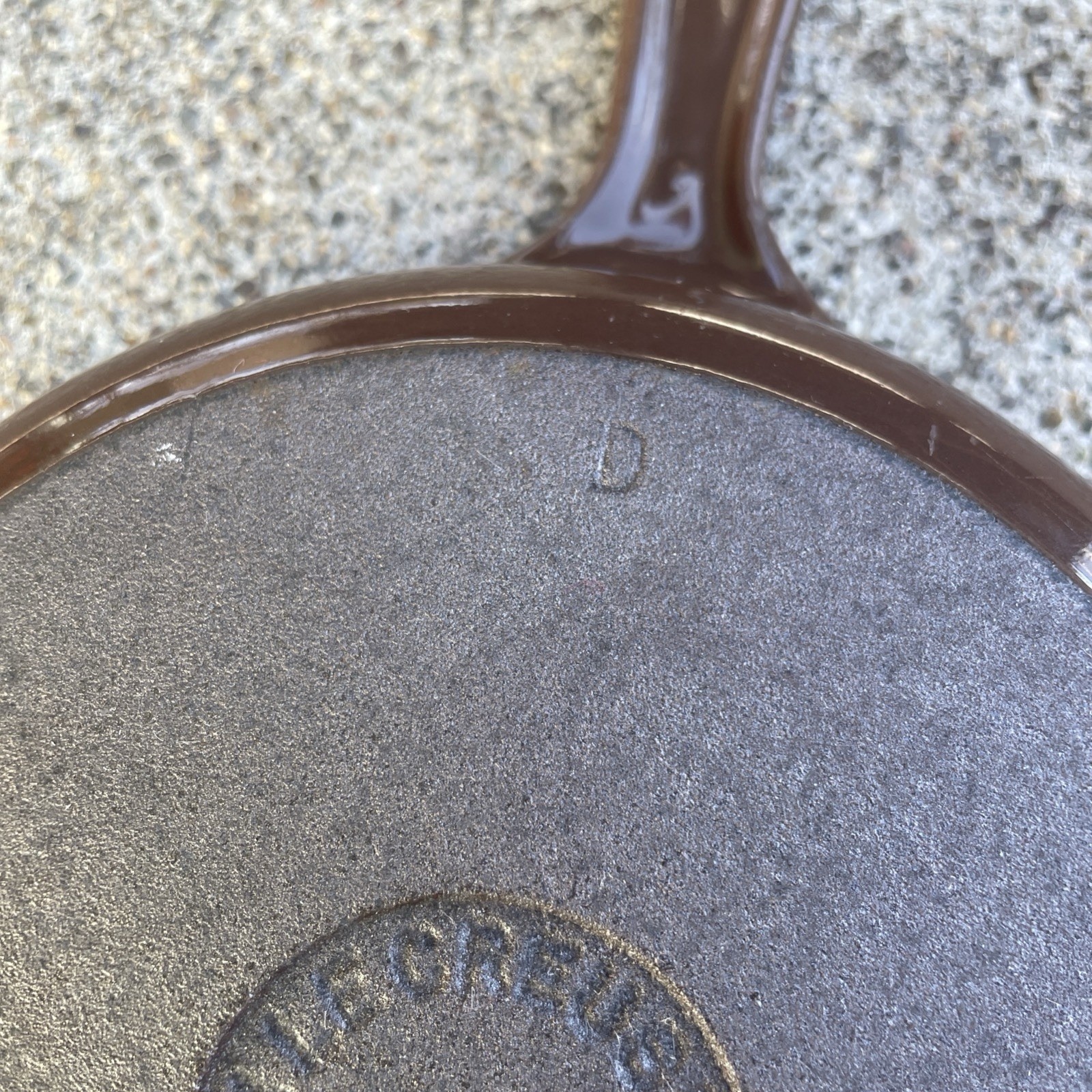 Vintage #16 Le Creuset 6.5" Spouted Skillet Frying Pan Brown Enamel Cast Iron