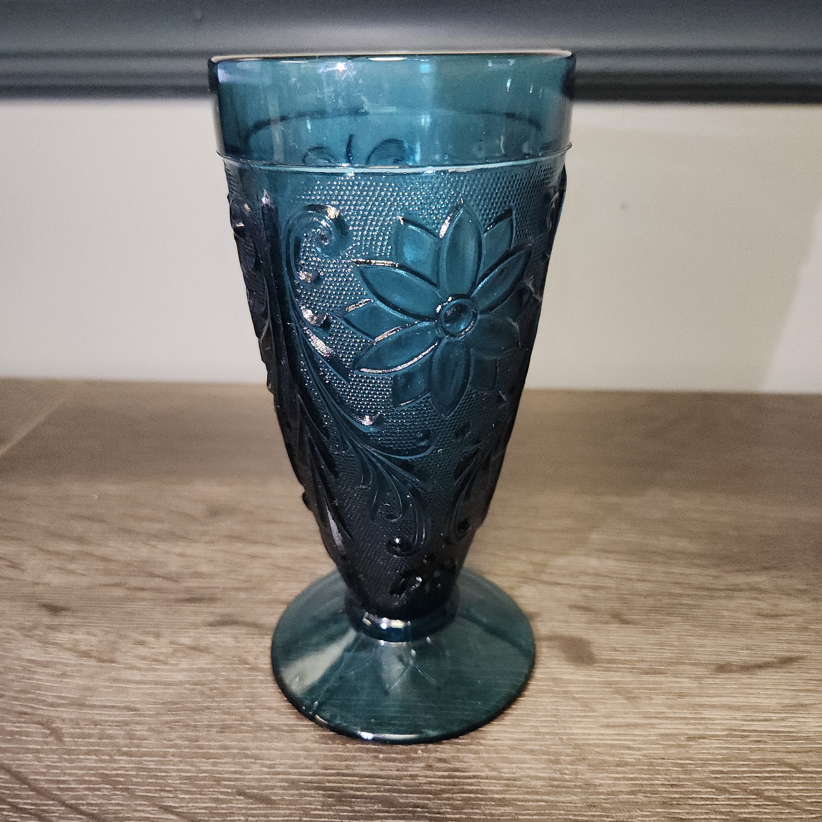 Indiana Glass Tiara Sandwich Bicentennial Colonial Blue Iced Tea Footed Tumbler