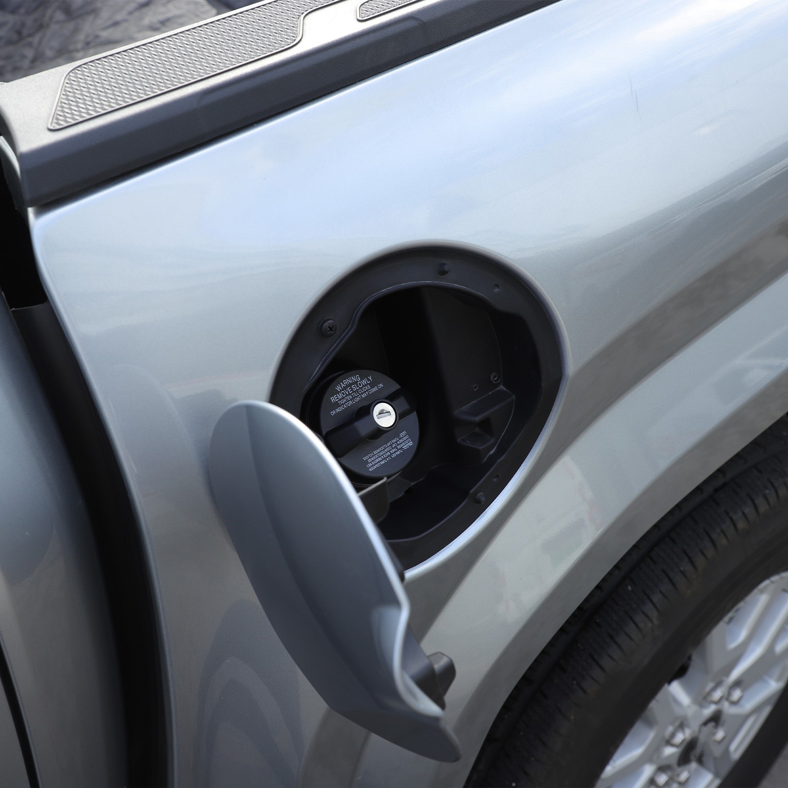 Fits 2024+ 4th Gen Toyota Tacoma Locking Fuel Tank cap Gas Cap Accessories key