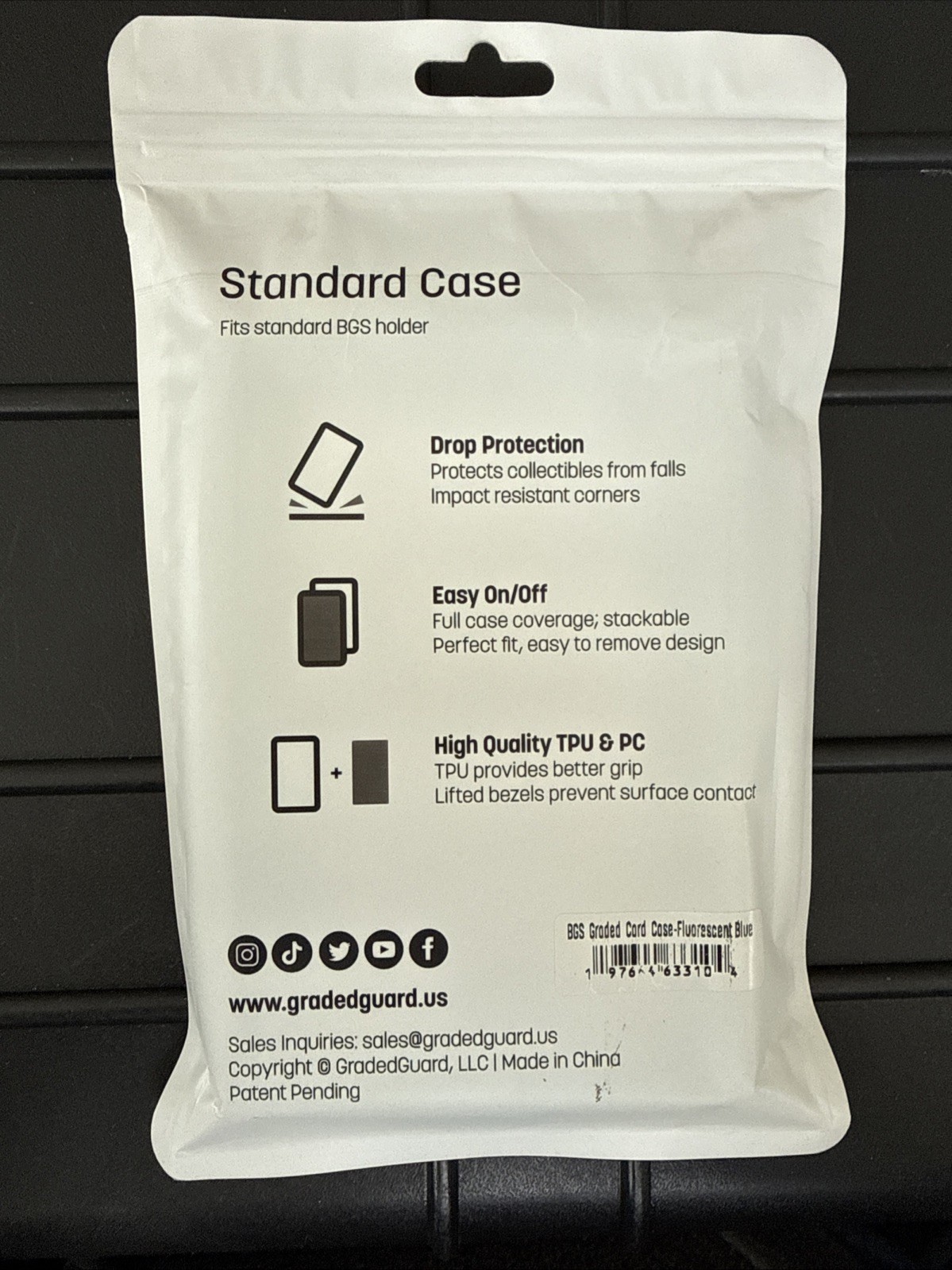 Beckett BGS Graded Guard Card Case Fluorescent Blue Limited Glow In The Dark