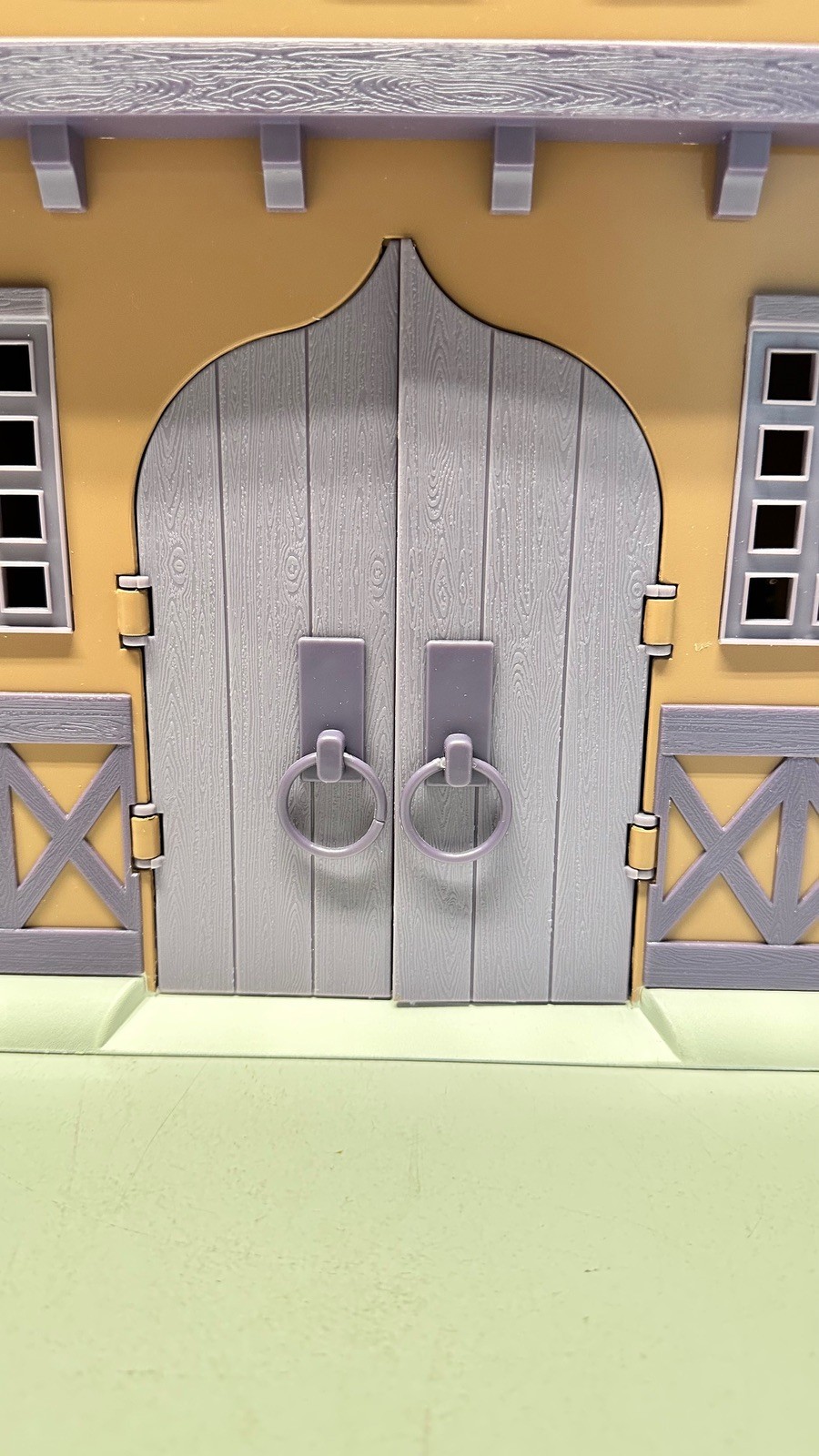 Playing Mantis Rudolph - Santa's Castle - plus extras from non-smoking home!