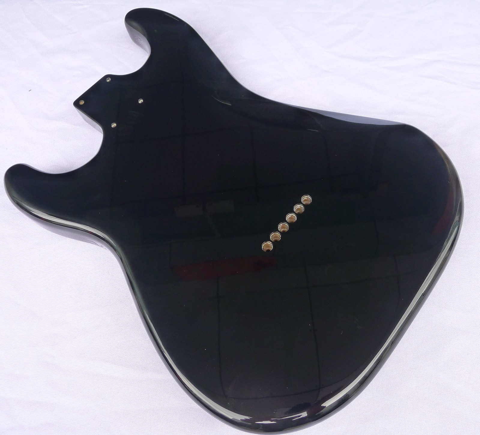 Hardtail Strat Stratcaster Body, 3 pcs North American Alder Black ≦ 4.6Lbs