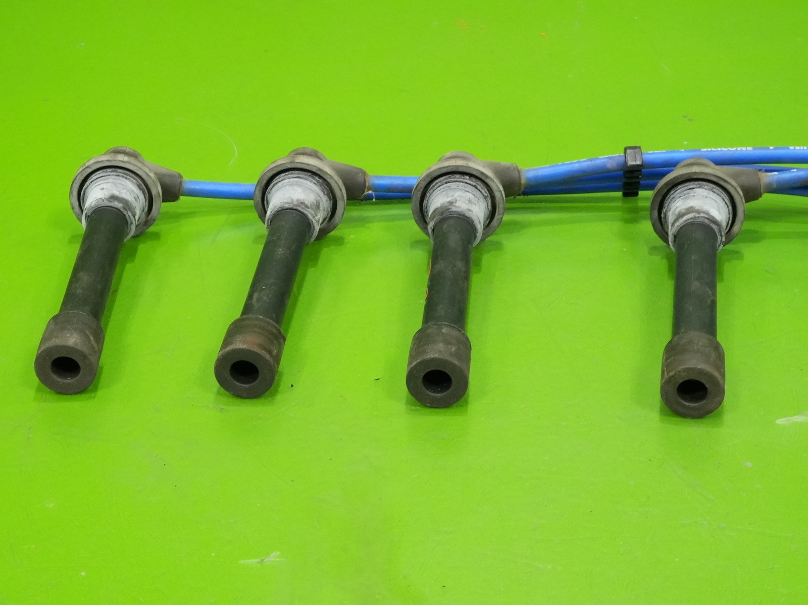 92-95 96-00 Civic D15 D16 NGK silicone spark plug wires cables blue del Sol
