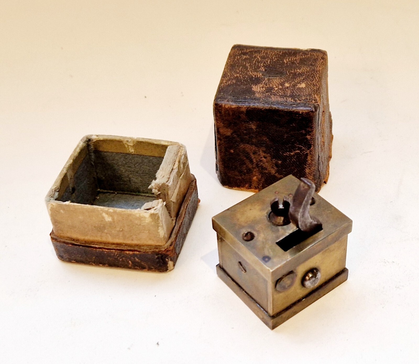 Early 19th-century brass scarificator with 16 blades for bloodletting