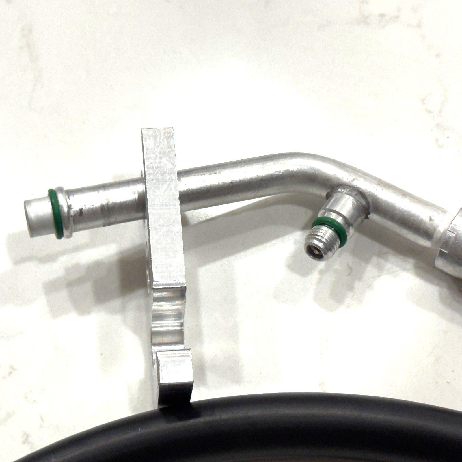 F50-6242-1475 HP Discharge AC Line Hose Assembly For Peterbilt Kenworth Trucks