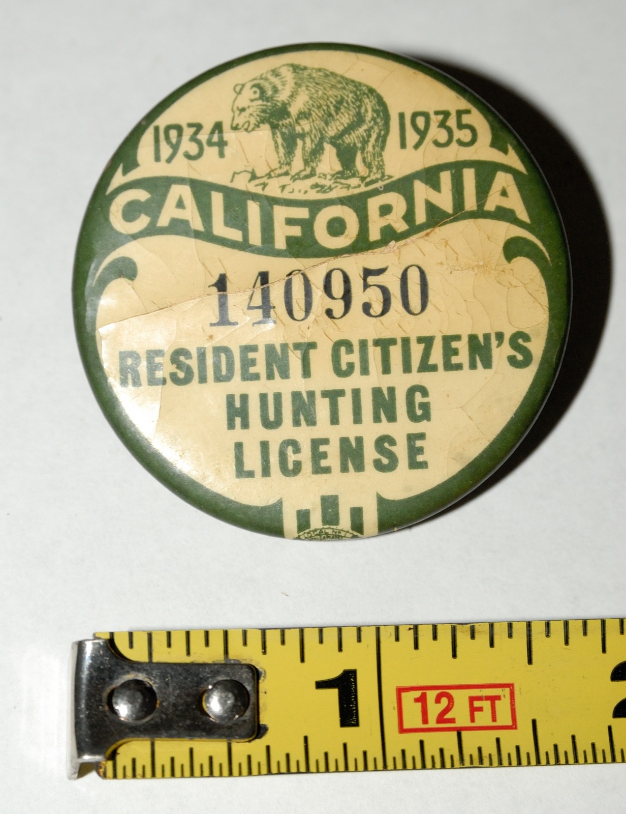 CALIFORNIA 1934-1935 RESIDENT CITIZEN'S HUNTING LICENSE PIN BUTTON