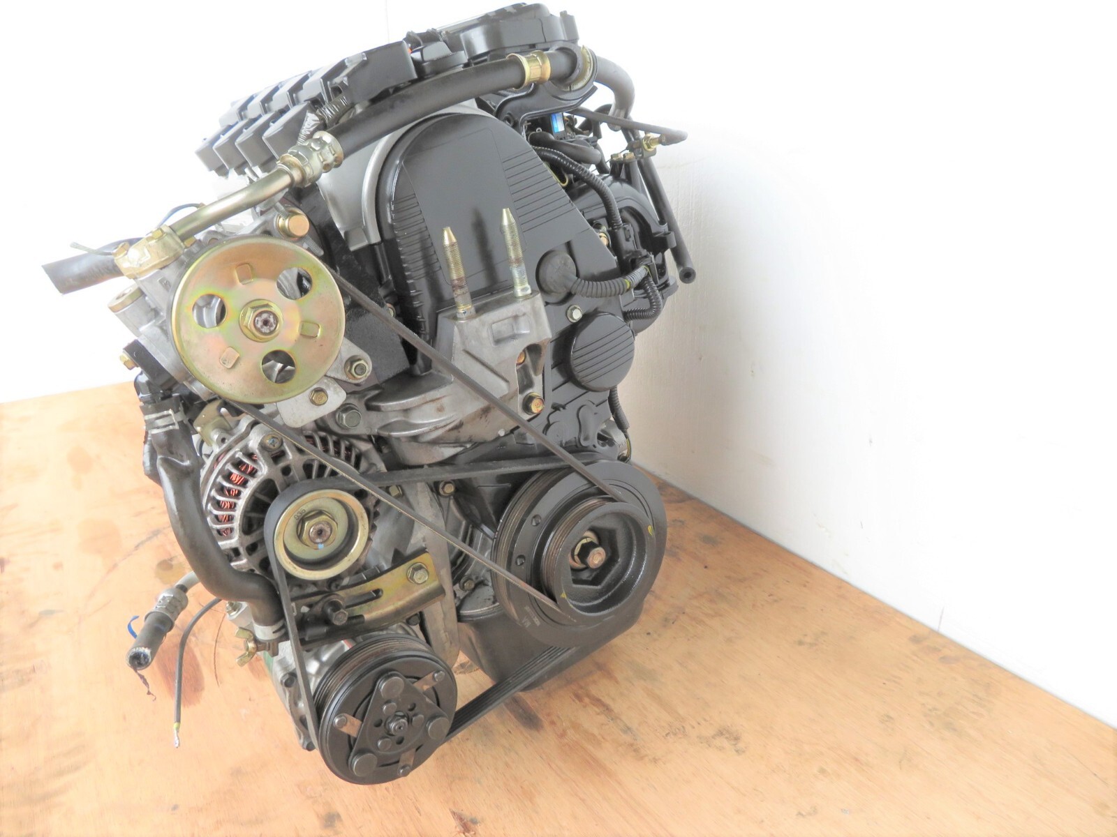 01-05 HONDA CIVIC 1.7L ENIGNE VTEC 5 SPEED MANUAL TRANSMISSION JDM D17A MOTOR