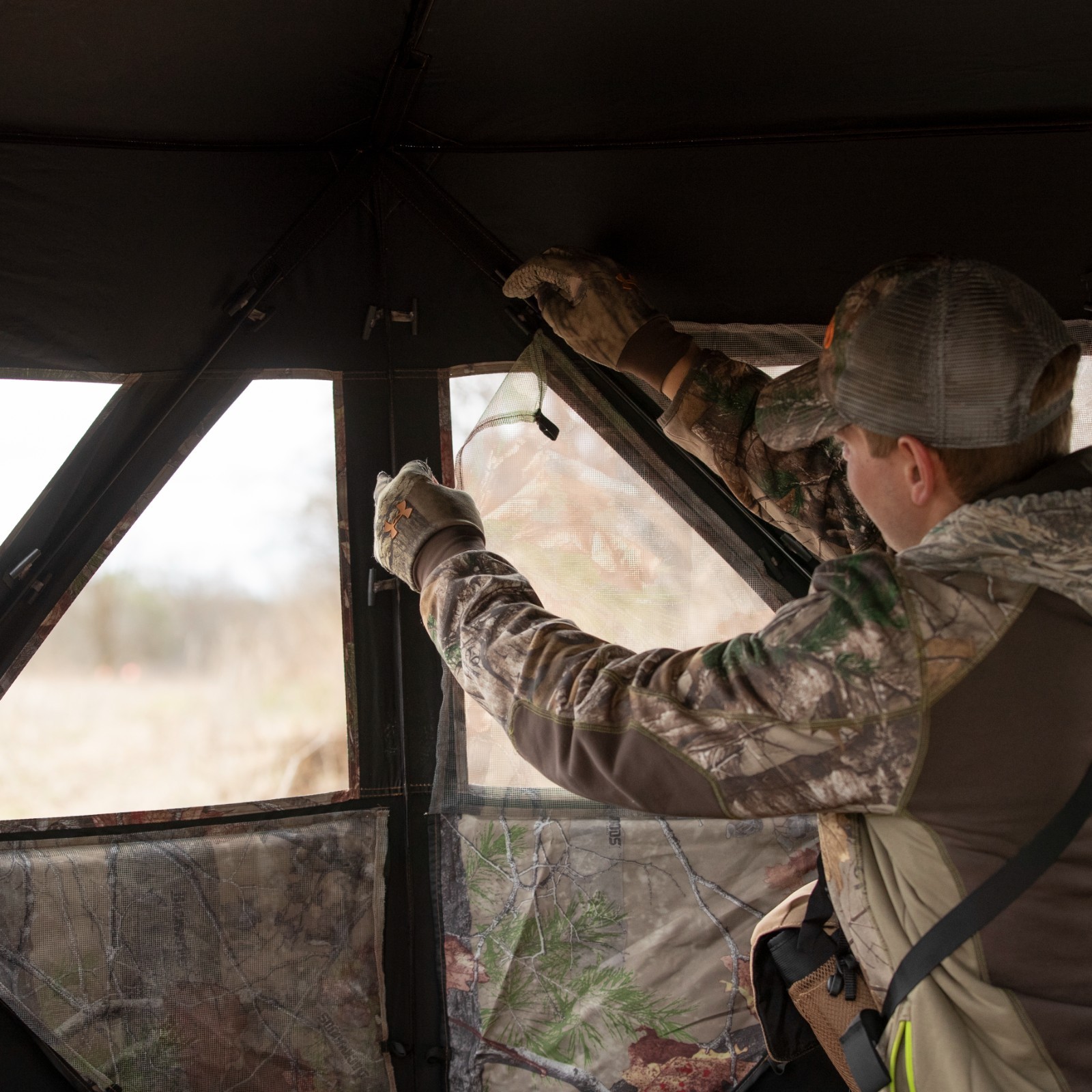 Barronett Blinds® Feather Five, Portable Hunting Blind, 84” x 84” x 72”, FF500BW