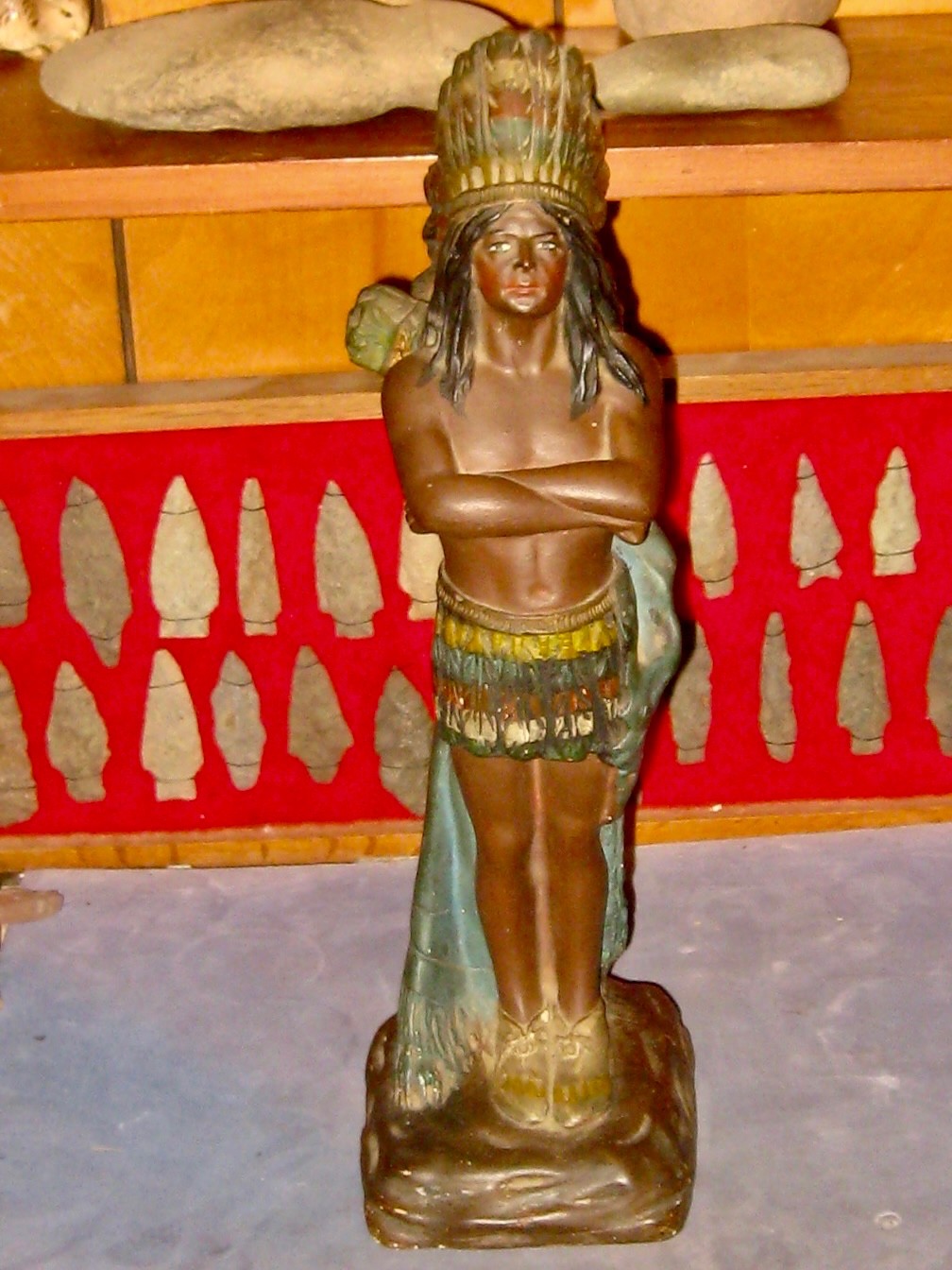 ANTIQUE INDIAN CHIEF CHALK WARE CIGAR STORE TYPE NATIVE AMERICAN REAL NICE