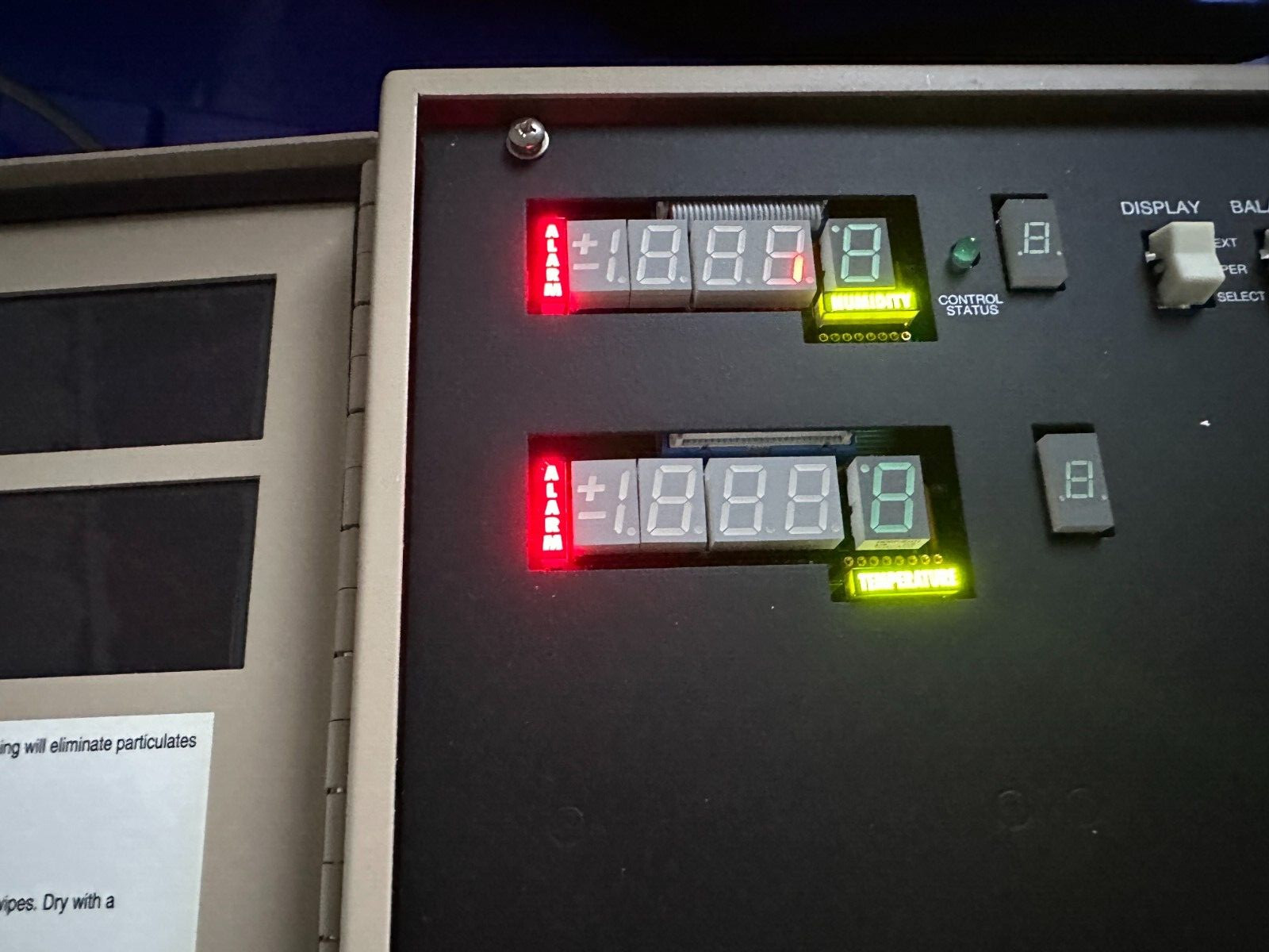 General Eastern Hygro E4-RH-2D-115V Dual Display Dew Point Monitor