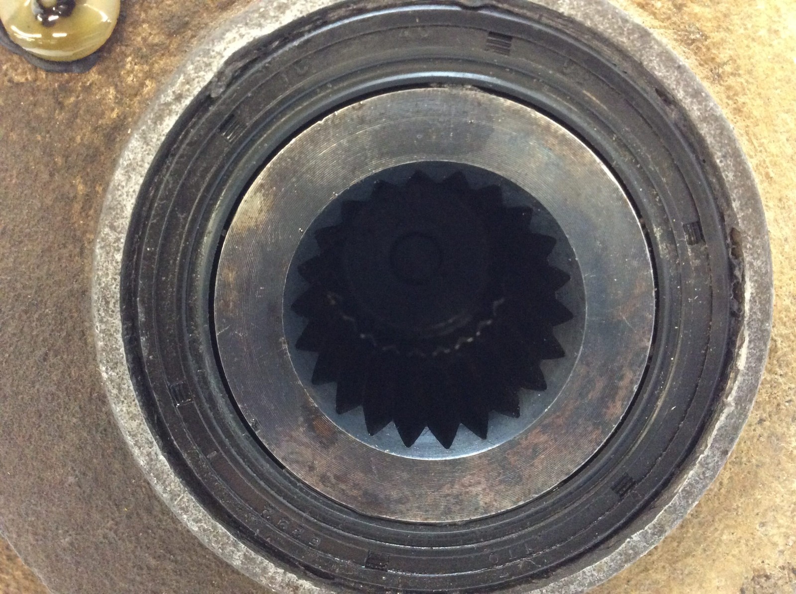 Polaris Rebuilt OEM Front Differential Gearcase Assembly 1332428 Sportsman 700