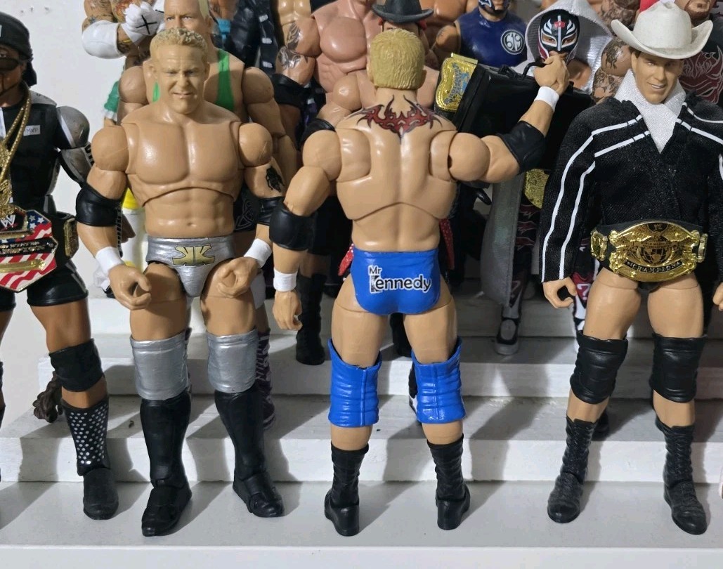 WWE MATTEL Mr kennedy Ultimate edition custom blue attire - READ