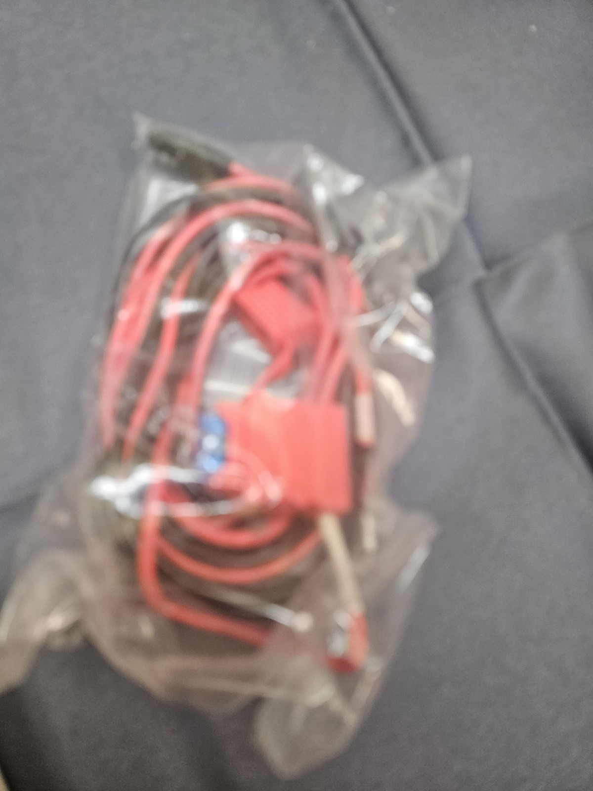 NEW in Box Motorola CDM750 UHF 403-470MHz 40 Watt AAM25RKC9AA1AN