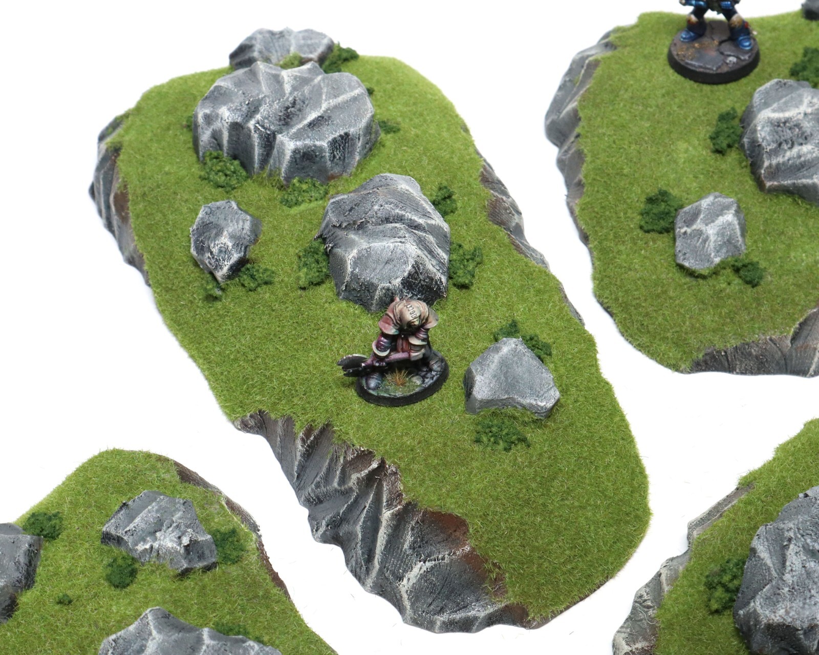 Grassy Terrain w/ Rocky Outcroppings Set of 5 – for Warhammer, Wargames, D&D