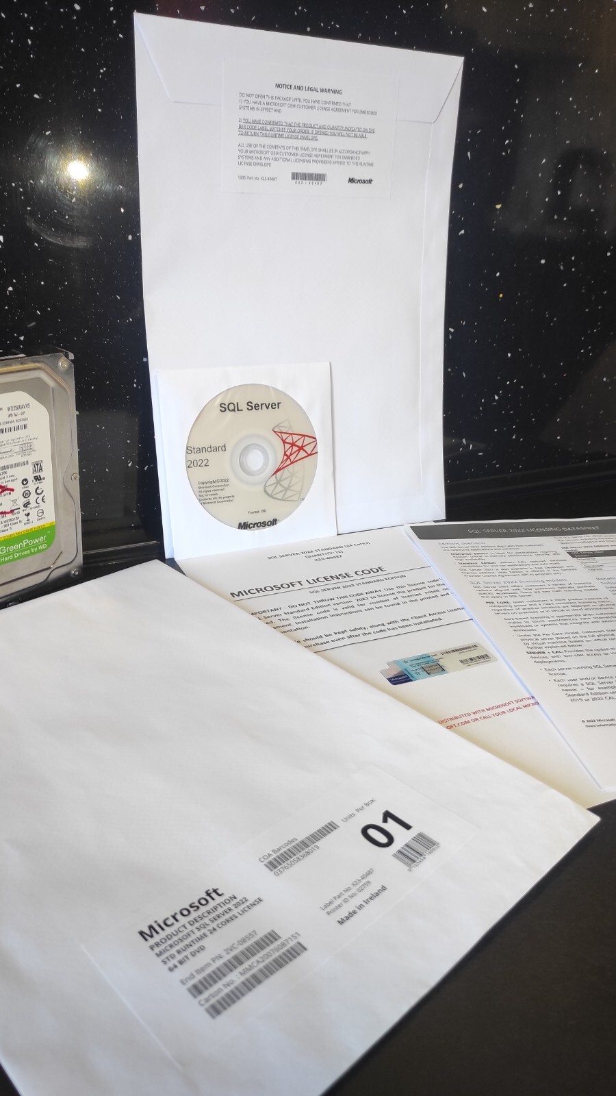 SQL Server 2022 Standard 16 Core License & DVD Unlimited CALs - Retail NEW