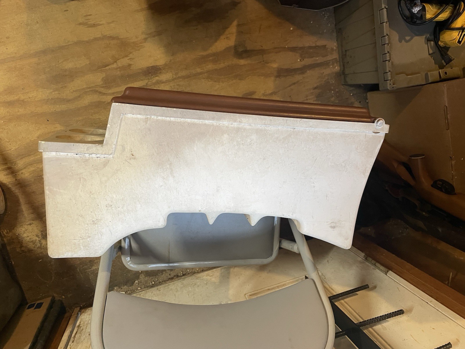 VTG Igloo Lg Kool Rest Armrest Console Cooler 23" Long 1982