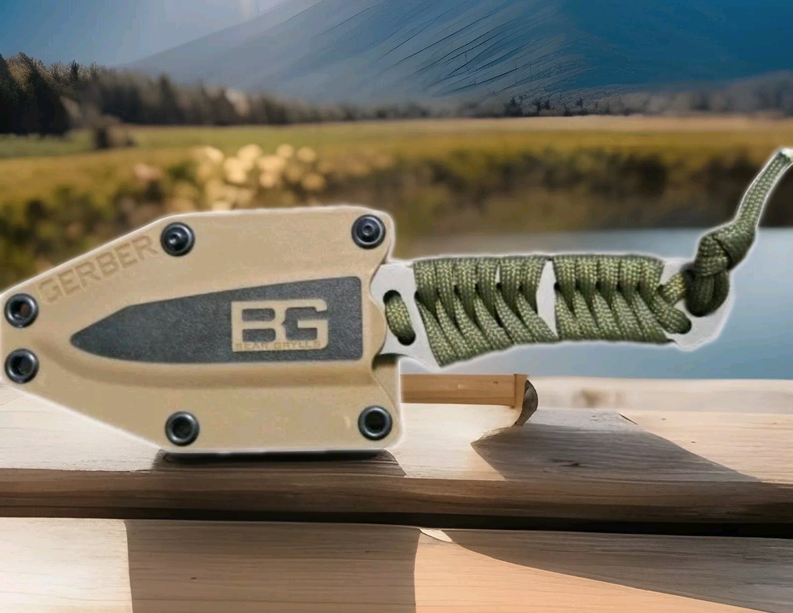 Gerber Bear Grylls Green Paracord Knife & Desert Sheath Full Tang Fixed Blade