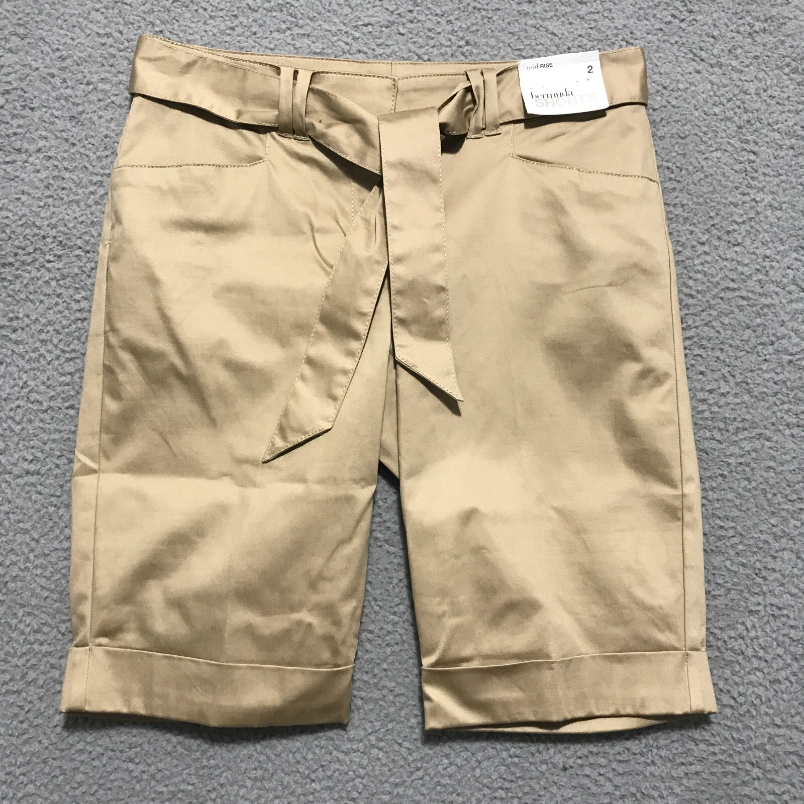 NYC Bermuda Shorts Women Size 2 Belted Cuffed Tan