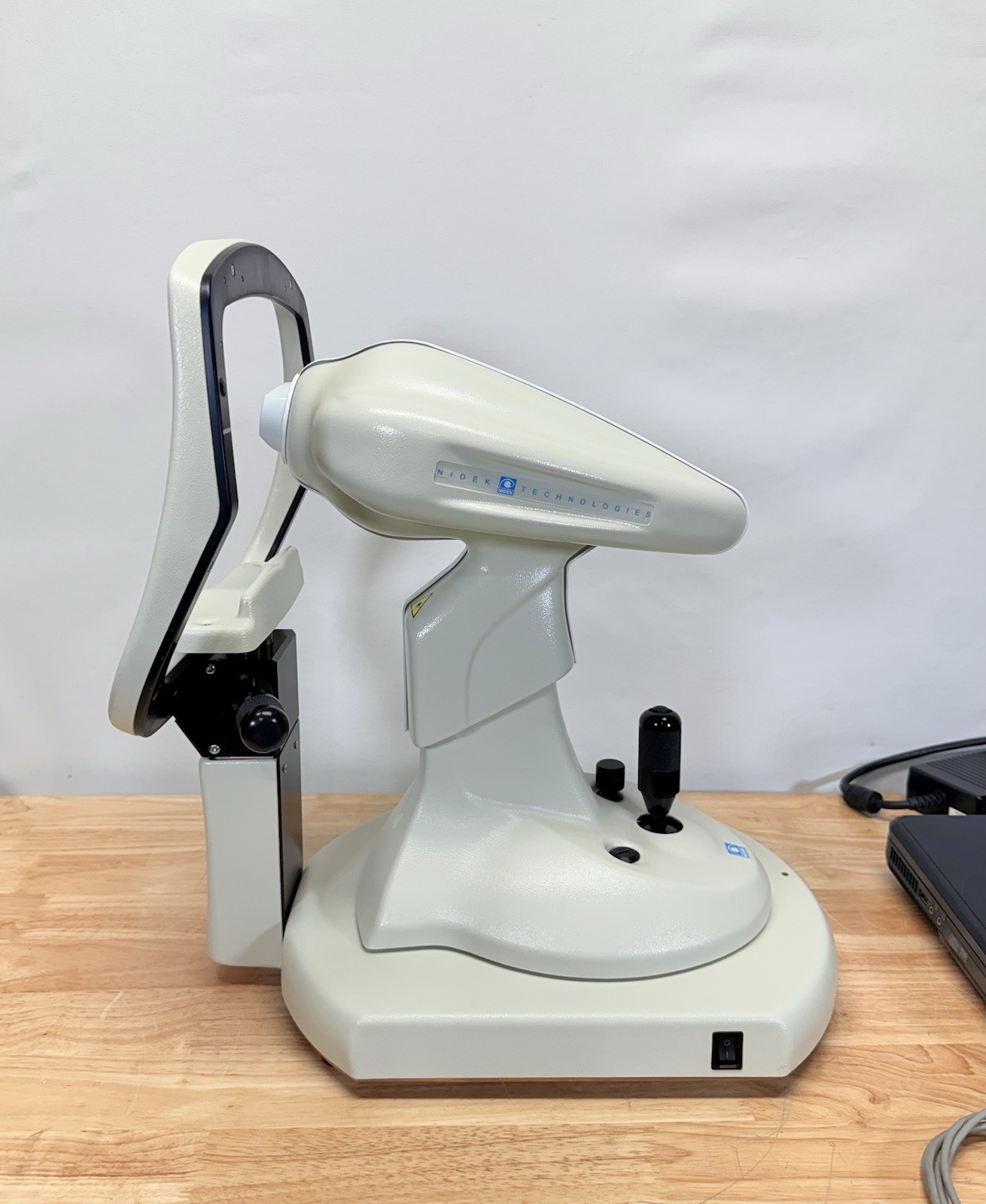 Nidek Magellan Corneal Topographer w/ Software