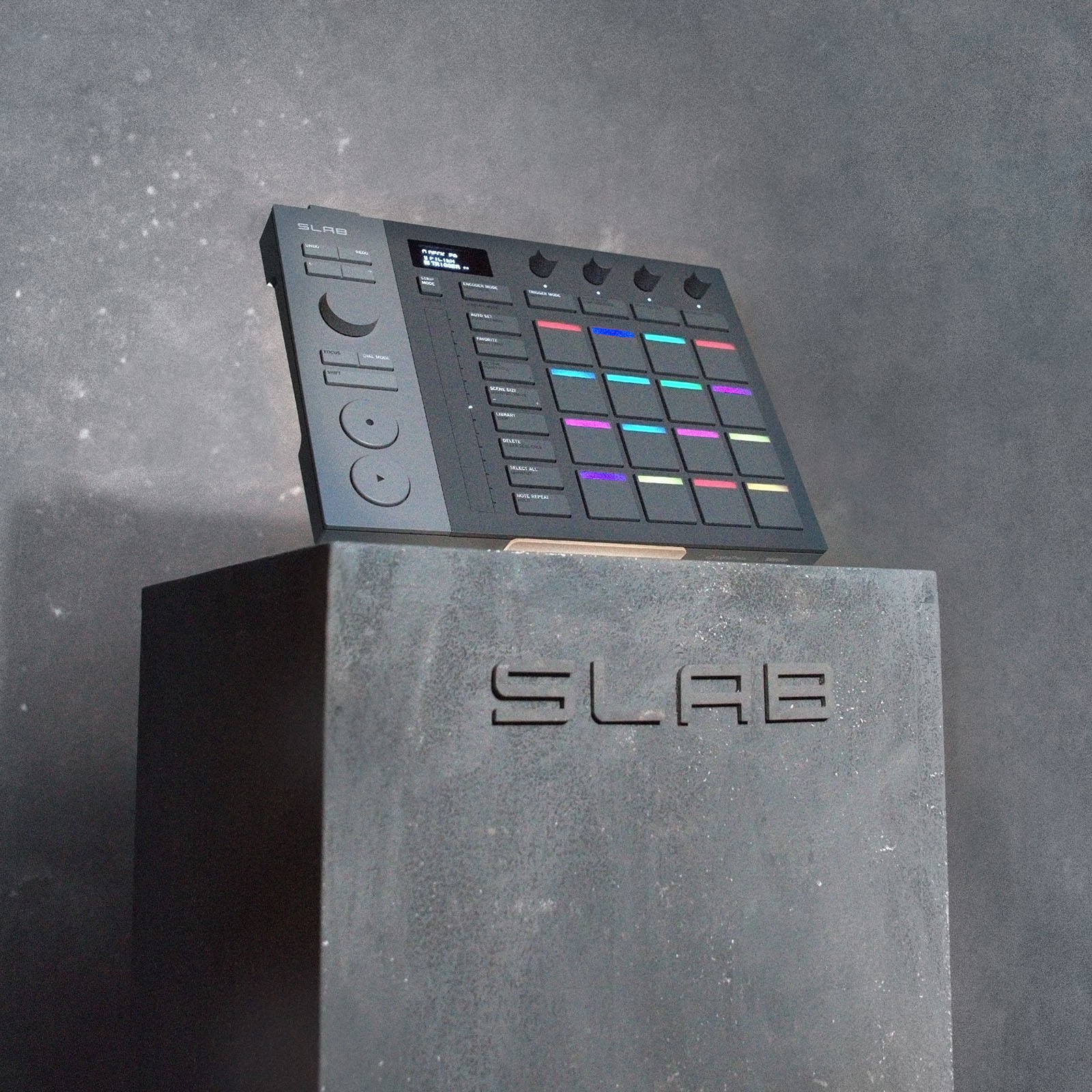 AlphaTheta SLAB Music Production Controller for Serato Studio