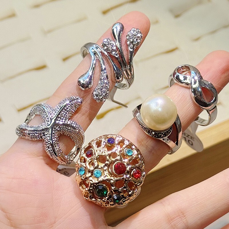 50pcs Lot Wholesale Vintage Crystal Stone Mix Style Metal Jewelry Ring Men Women