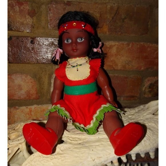 Vintage Indian Girl Doll retro Native American Souvenir