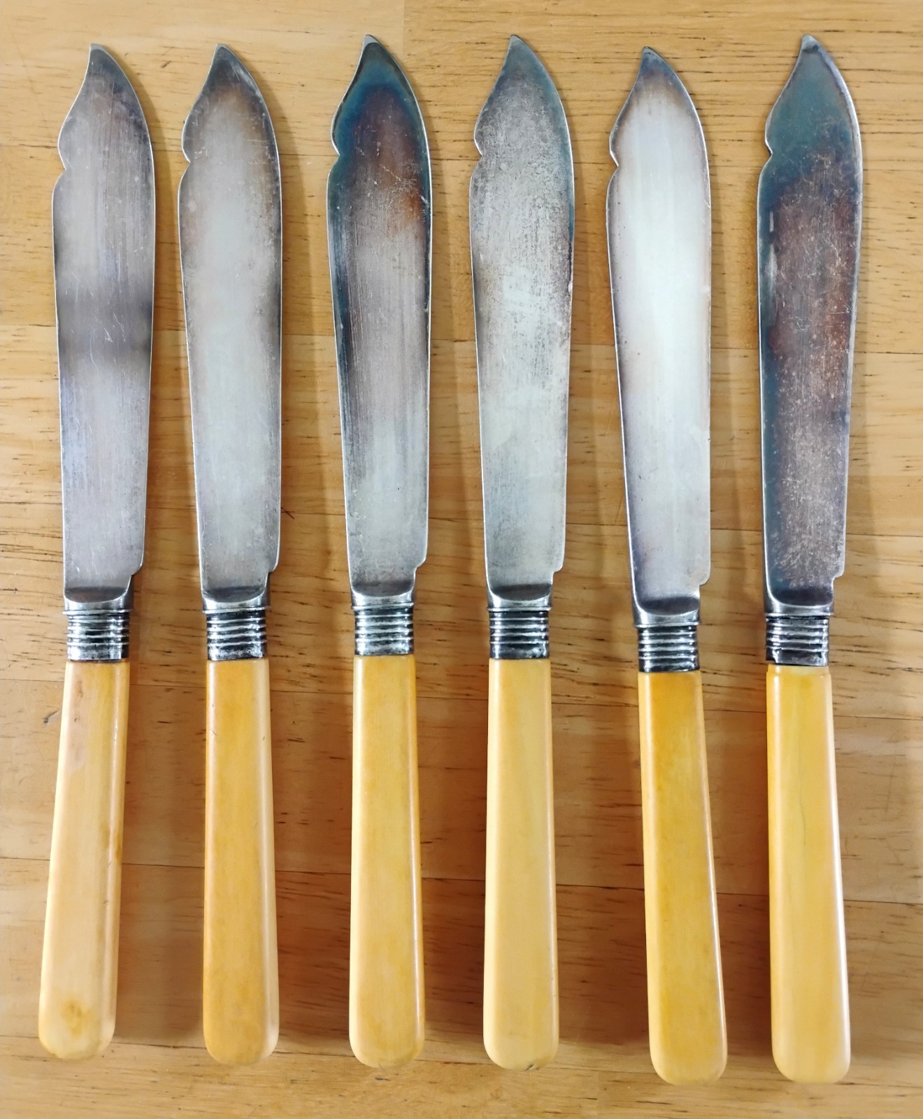 Set of Six William Hutton & Sons Sheffield England Fsh Knives Sterling Ferrule