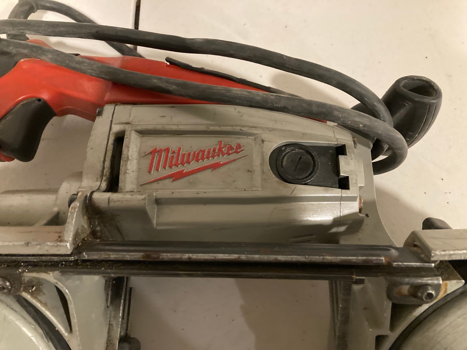 MILWAUKEE 6230N Deep Cut Bandsaw 120 Volt, Speed: 0-420 sfpm Variable