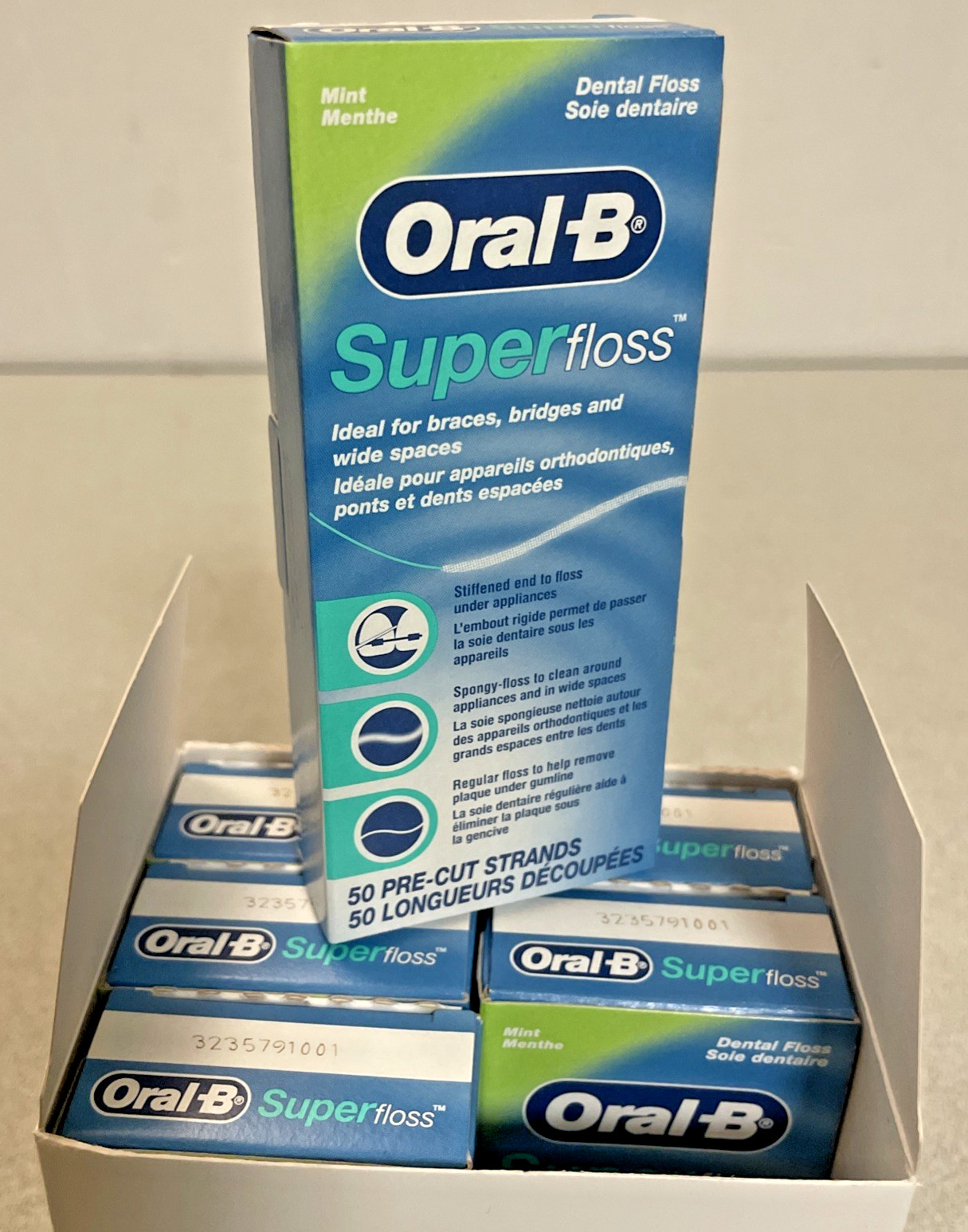 300 Oral-B Super Floss Pre-Cut Strands Mint Floss - Pk of 6 (50 counts each)