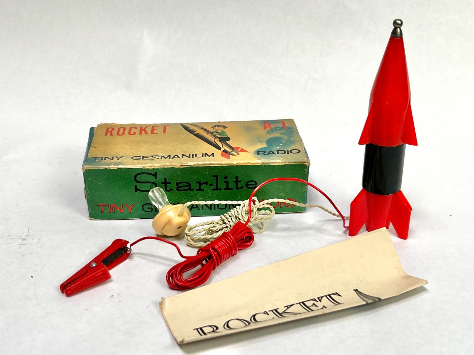 Vintage 1950s Rocket A-1 Tiny Germanium Crystal Radio w/ Box Space Age Toy