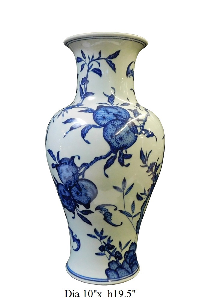 Chinese Blue White Porcelain Peach Graphic Vase cs1751