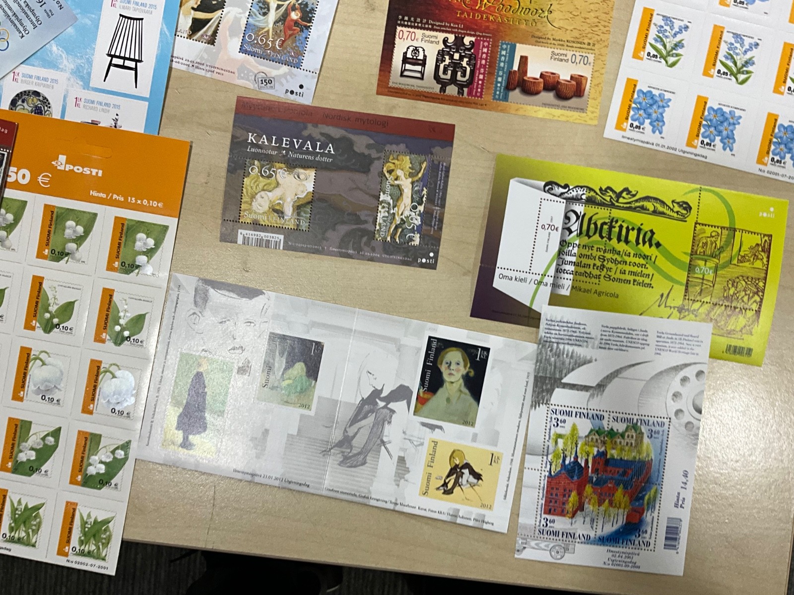 Finland MNH Stamps modern sheets booklets 100 different items @3*